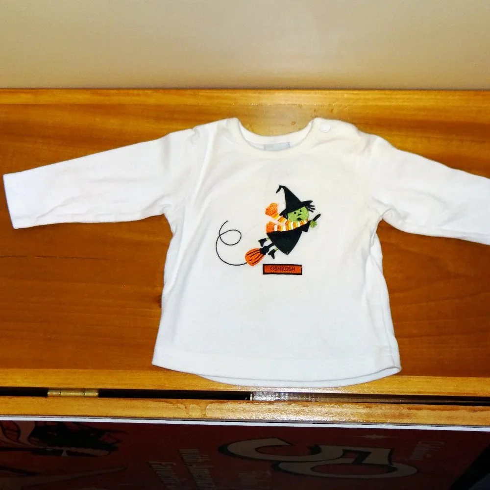 Oshkosh Embroidered Halloween Flying Witch White Long Sleeve T-Shirt Sz 3/6 mo.